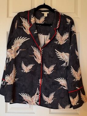 H&M Lounge Top - Crane Bird Print - Size 12 - Black White Red